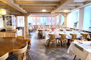 89ers &ndash; Restaurant eightyniners &ndash; Hotel Engel Buch