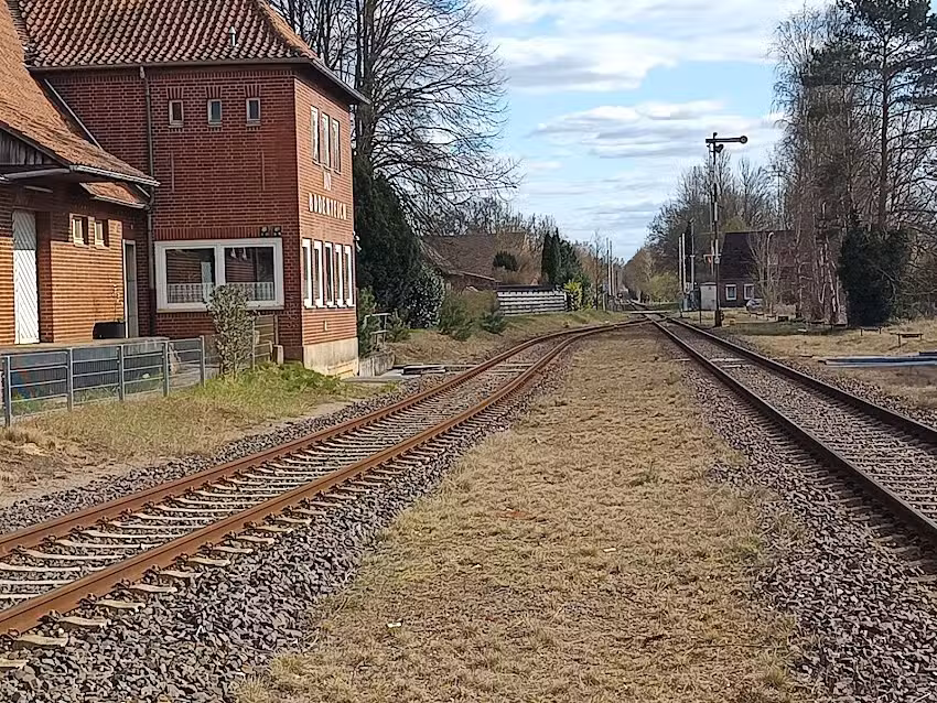 Am Bahnhof