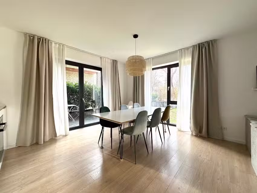 APARTMENT WILLY
