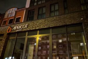 Apricot Hotel