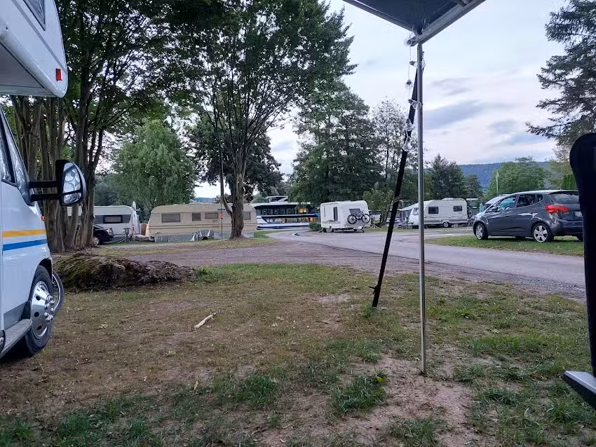 Aqua-Camping