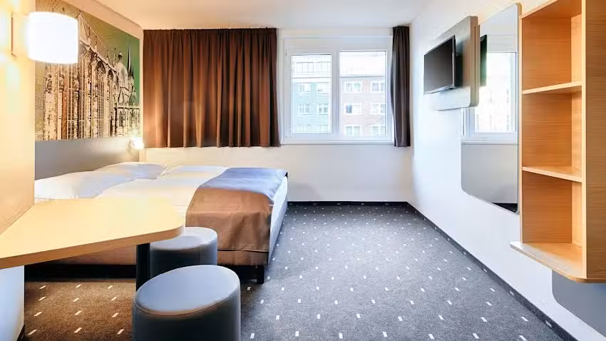 B&B HOTEL Aachen-City
