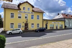 Bayerischer Hof, Bayer Hans