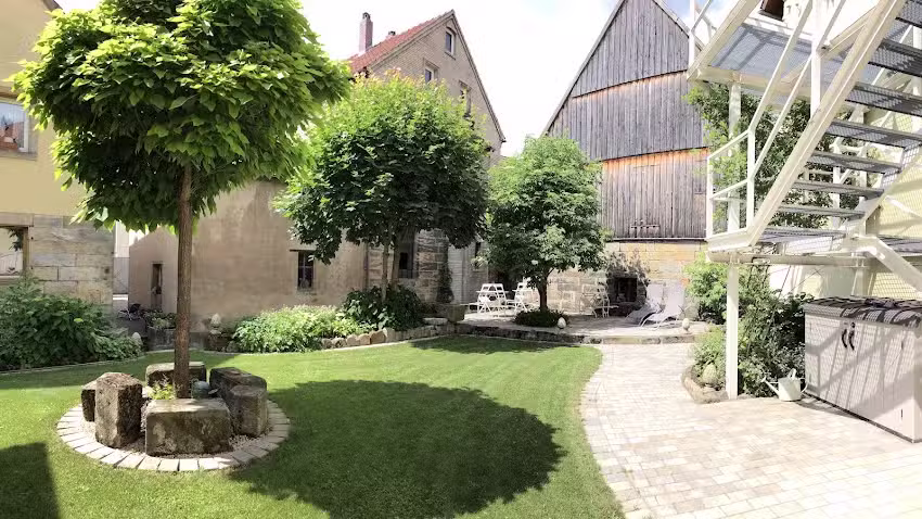 Bed and Kitchen &ndash; Goldene Krone