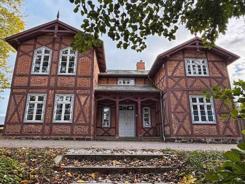 Br&uuml;ckenhaus