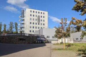 Business-Motel &ndash; direkt A8 Heimsheim / 24/7 Check-in / XL-Parkplatz