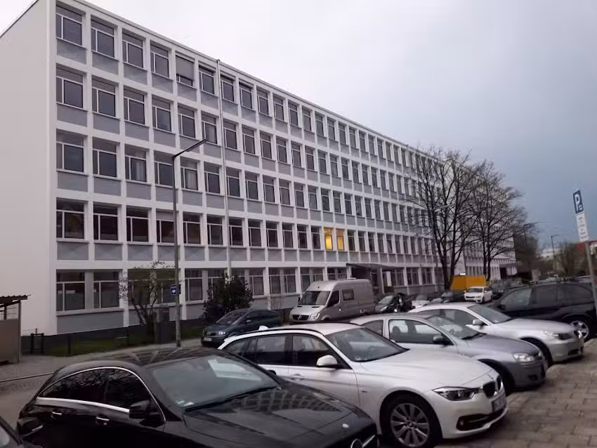 BUSINESS-SUITEN