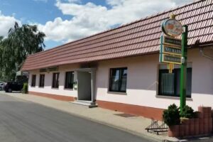 Caf&eacute; & Hotel Neumann