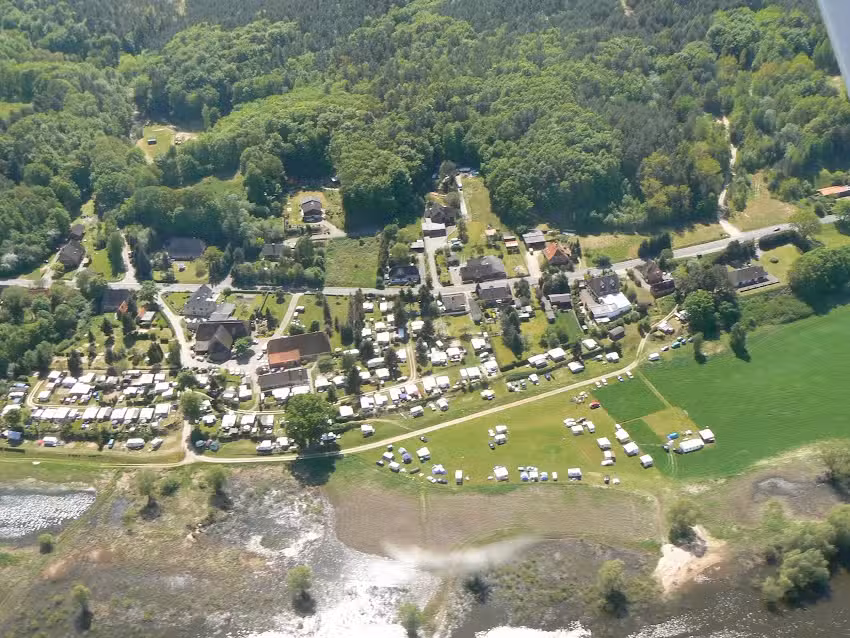 Campingplatz &ndash; Elbufer