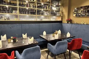Charlie&rsquo;s Restaurants & Bar