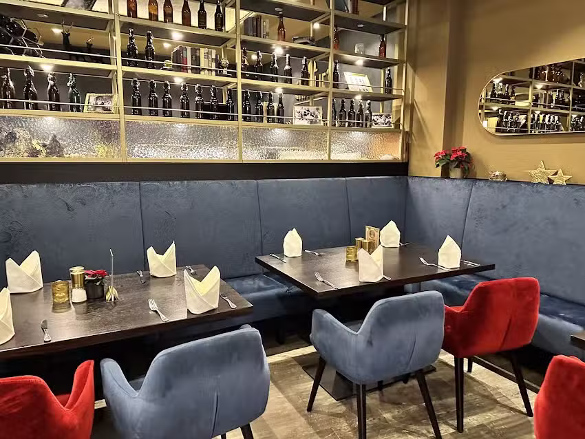 Charlie&rsquo;s Restaurants & Bar