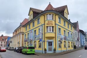 City Hotel