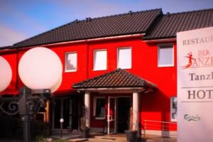 Der Tanzhase &ndash; Hotel, Restaurant & Tanzbar