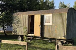 Der Wagen – Naturnahe Unterkunft für Fahrradfahrende & Reisende