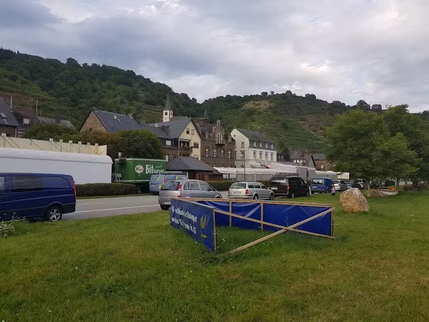 destination: Hatzenport