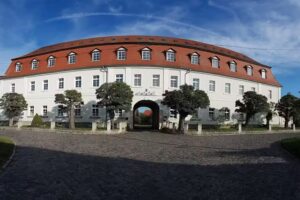 DOM&Auml;NE &ndash; BADETZ