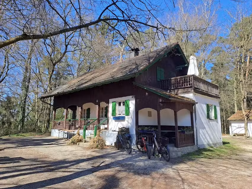 Edelwei&szlig;h&uuml;tte