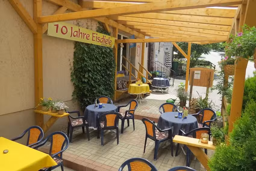 Eisdiele & Partyservice Sch&ouml;ne