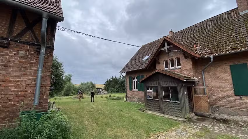 Feld-Wald-und-Wiesen-Schule