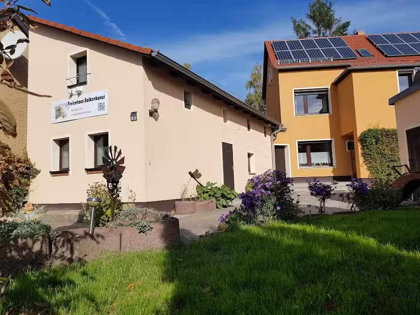 Ferienhaus Balkenkunst