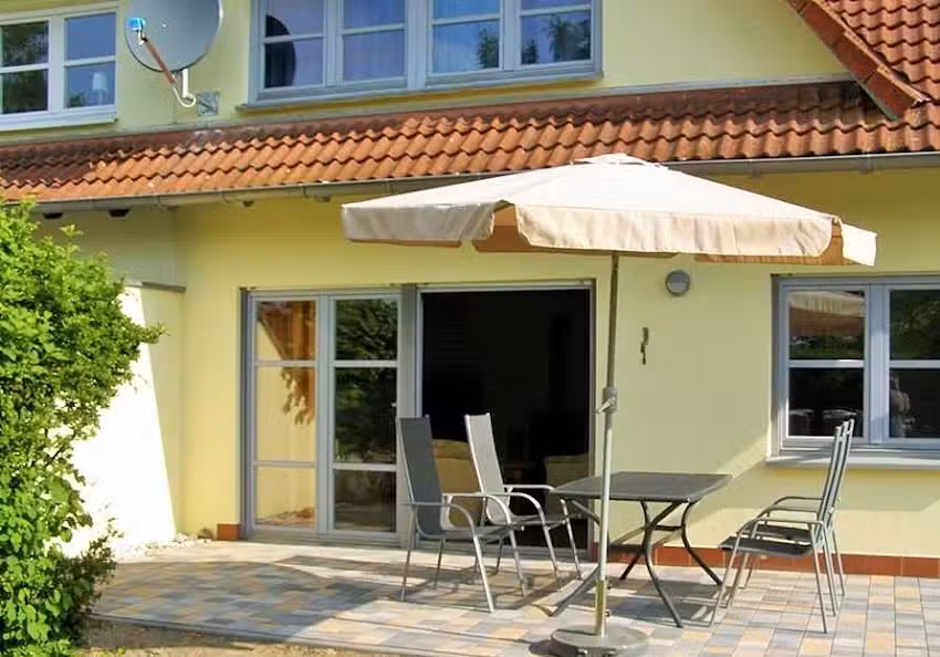Ferienhaus H&uuml;hnergott