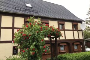 Ferienhaus Retroh&auml;usl