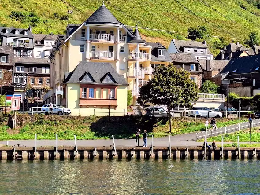 Ferienwohnung am Moselufer