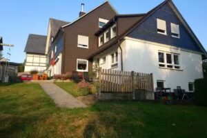 Ferienwohnung & G&auml;stezimmer Schrichten