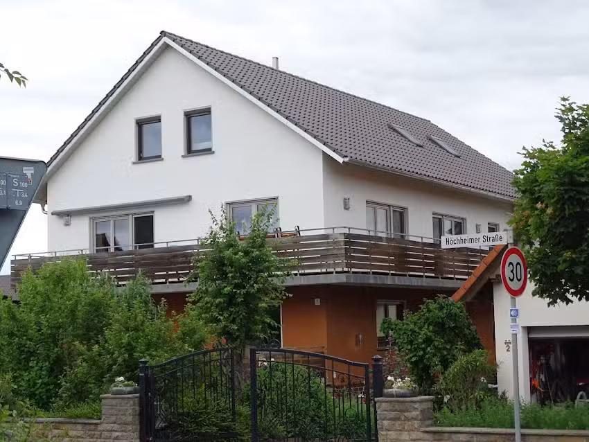 Ferienwohnung Gleichbergblick- Br&uuml;ger