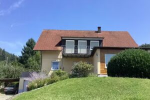 Ferienwohnung mit Poolbenutzung,kompl. Erdgeschoss,120qm, 2 Schlafzimmer,Lahr im Schwarzwald nahe Europapark Rust,Straßburg