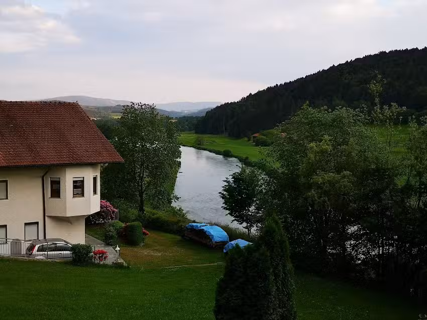 Ferienwohnung Regentalblick