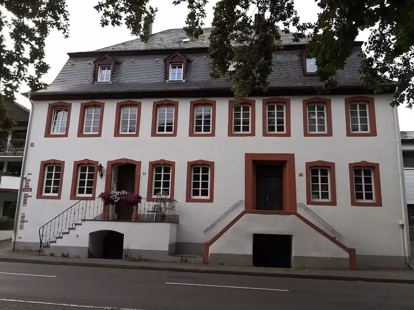 Ferienwohnung R&ouml;schen