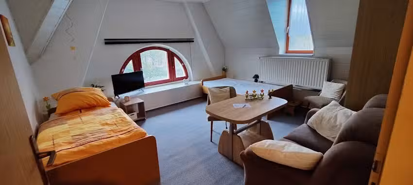 Ferienwohnung u. Pension Zur Aue
