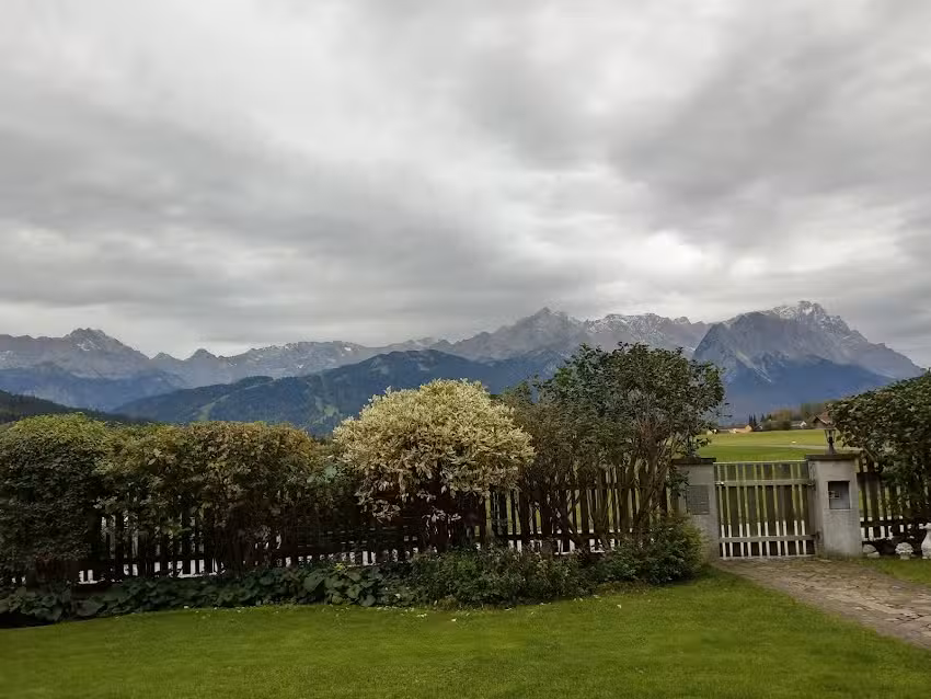 Ferienwohnungen Alpspitzblick