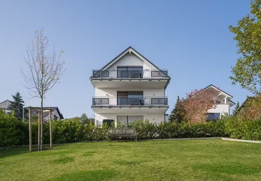 Ferienwohnungen Pellenzblick
