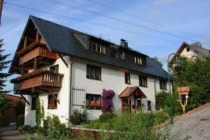 Ferienwohnungen Wei&szlig;flog &ndash; Haus Bergstra&szlig;e