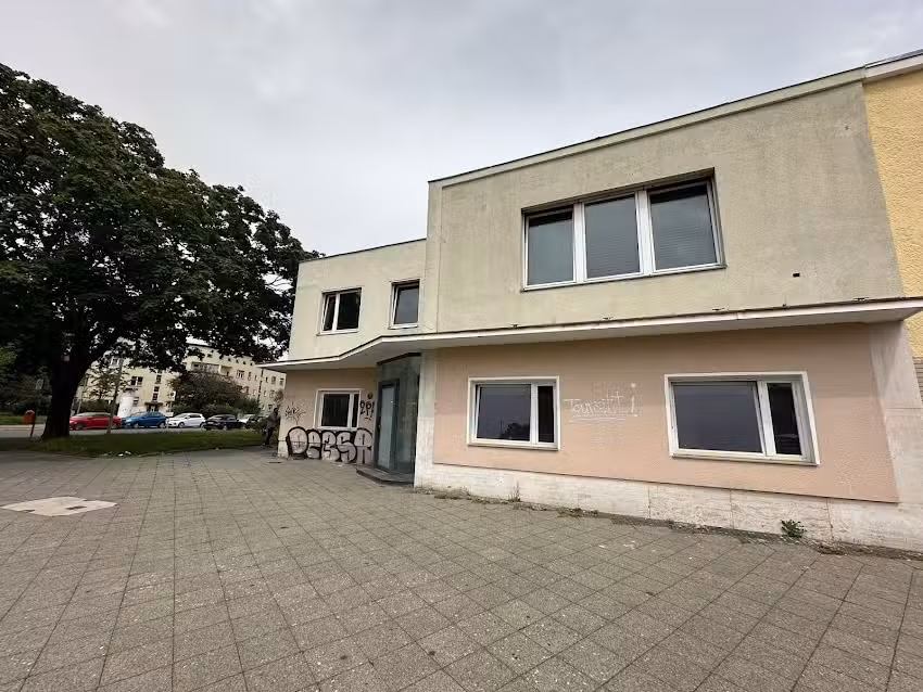 find me accommodation