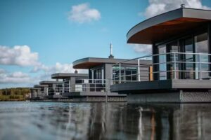 floating houses Resort B&auml;rwalder See
