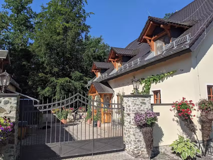 Forsthaus Knau &ndash; Barbara Bachmann