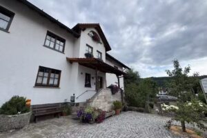 G&auml;stehaus und Ferienhof H&uuml;fner