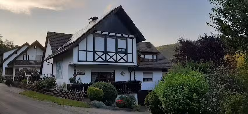 G&auml;stehaus Waldblick &ndash; Hans-Peter Eckert