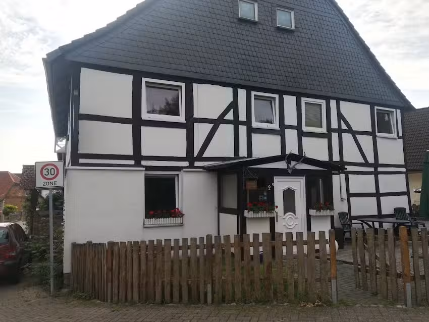 G&auml;stehaus &bdquo;White Horse&ldquo;