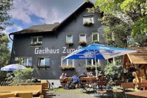 Gasthaus & Pension „Zum Rennsteig“