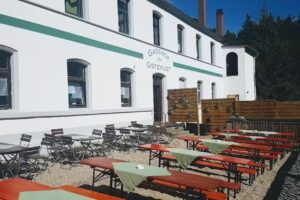 Gasthof im Gsteinigt