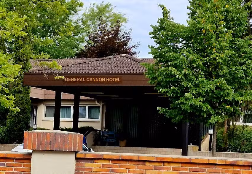 General Cannon Hotel