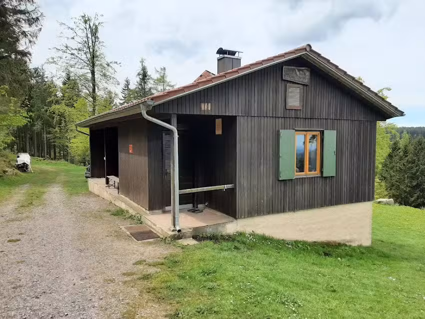 Hahnenfalzh&uuml;tte