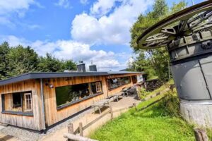 Handweiser Hutte