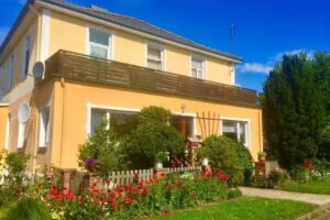 Haus Mira -Ferienwohnungen Amrum-