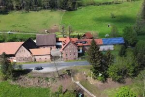 Heuhotel am Lind&rsquo;lbrunnen