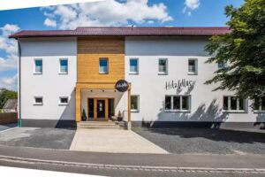 Holzfellas Hotel